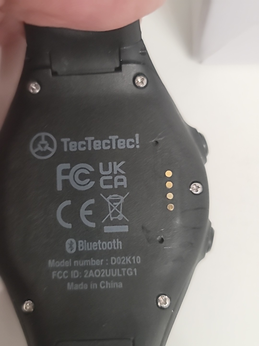 TecTecTec ULT-G Golf GPS Watch Works w/charging cord and box
