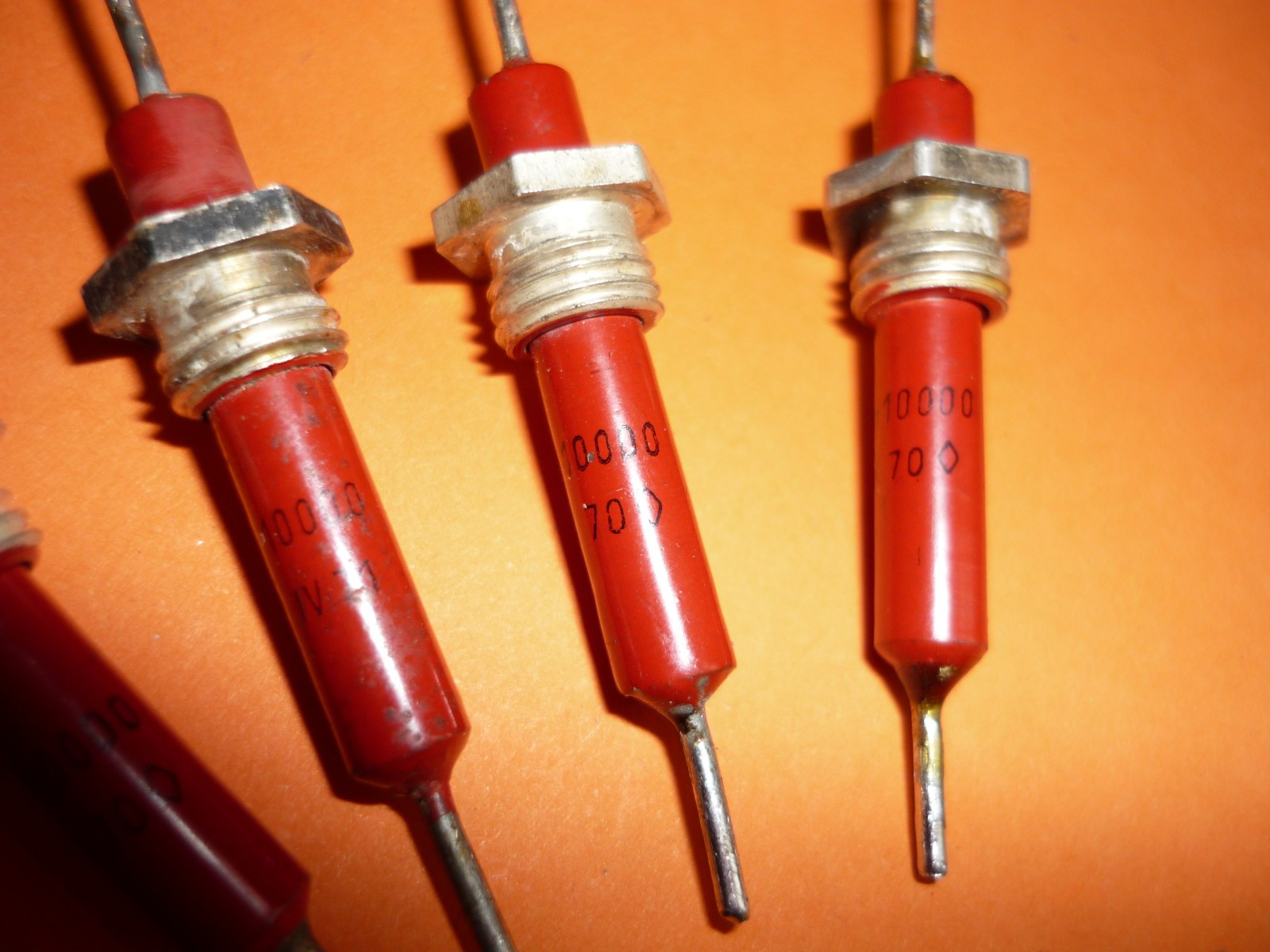 6pcs. 10000pF 800V. Feed-Through Ceramic Capacitor KTP-3A / КТП-3А NEW