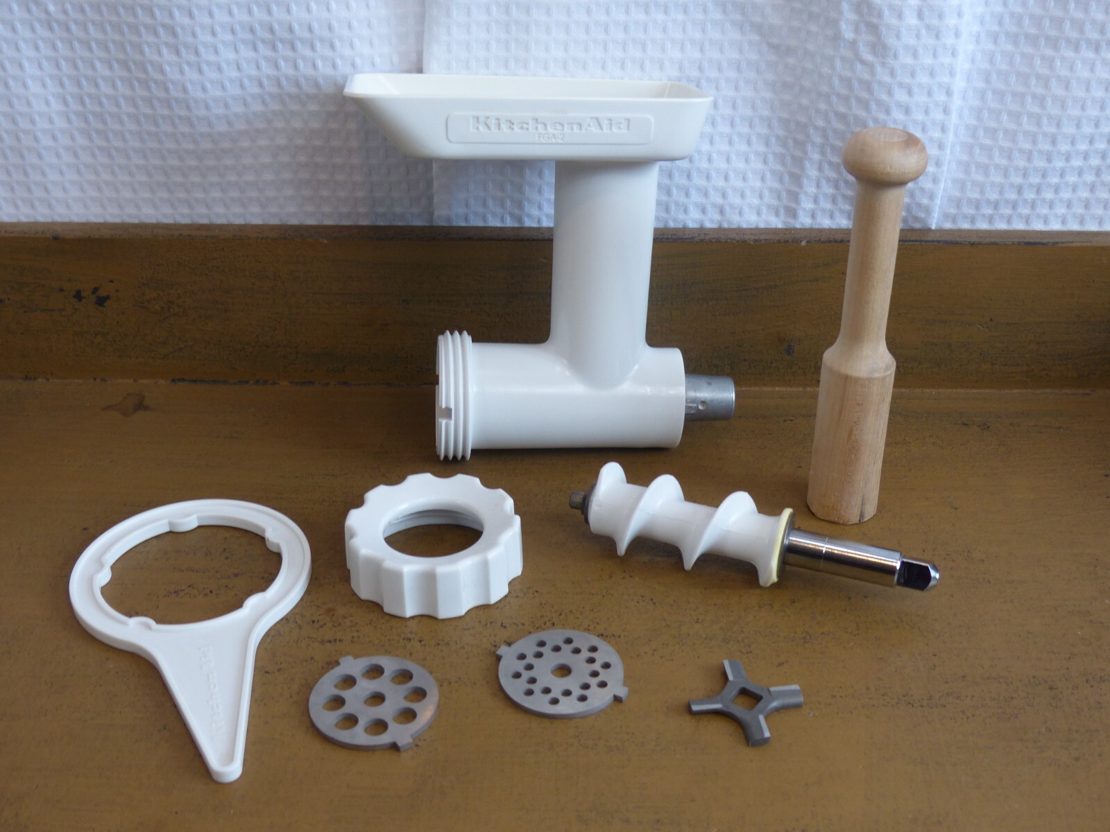 NEW!  KitchenAid Meat Food Grinder Stand Mixer Attachment FGA-2