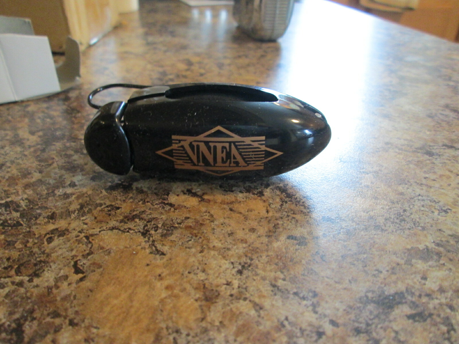 VNEA Valley National 8 Ball Pool League Sunglass Holder NIB Visor Clip