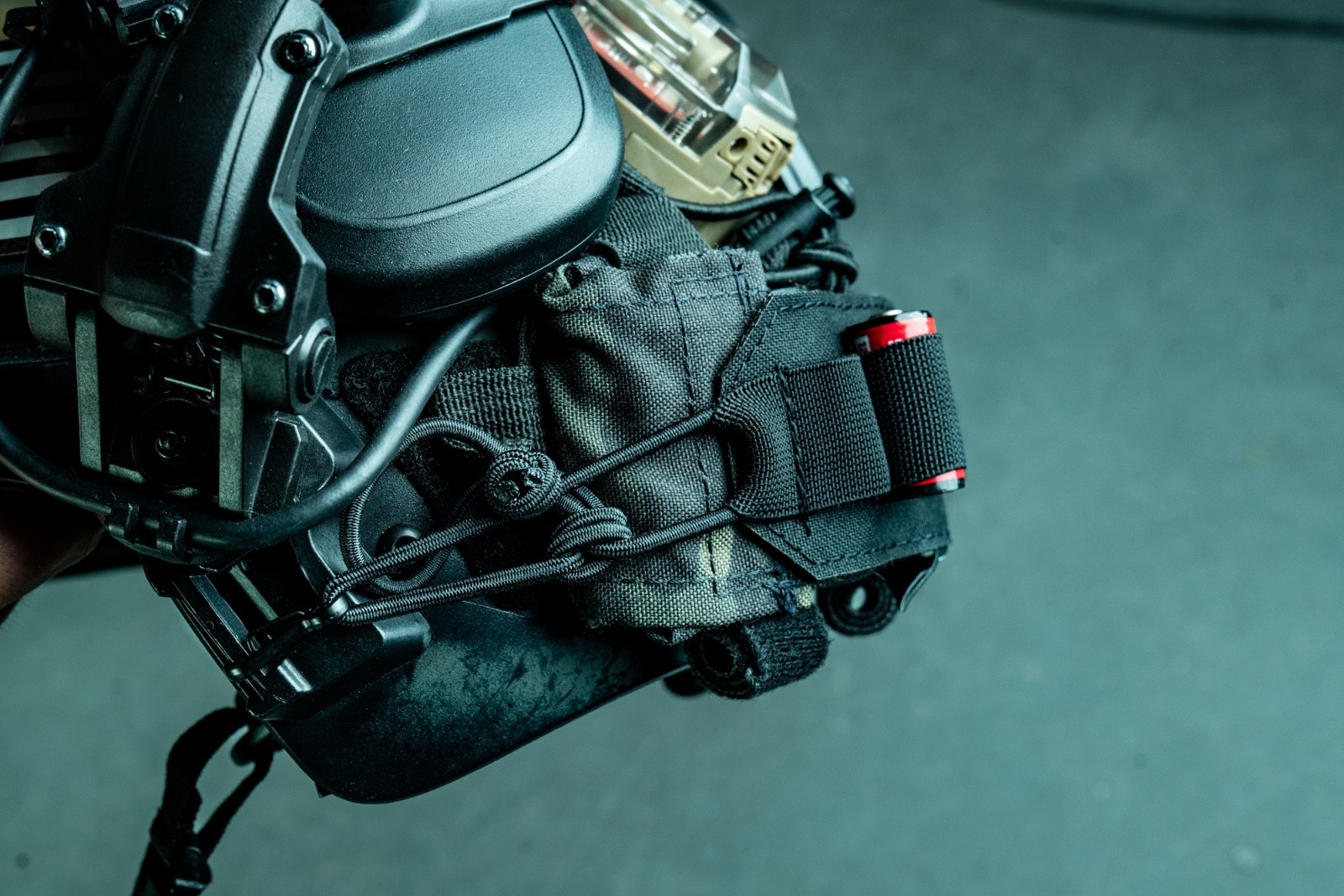 Velocity Systems NVG Lanyard, Battery /Chemlight Holder (Virtus, Crye Precision)