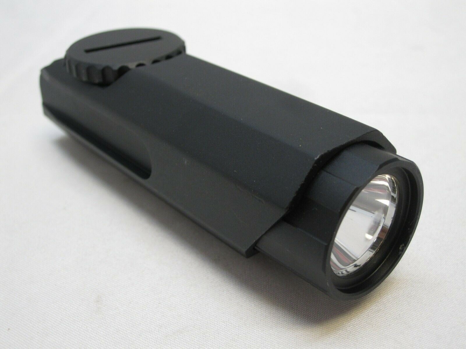 KEYMOD TACTICAL FLASHLIGHT DIRECT KEY-MOD MOUNT 3W 200 LUMENS w. CABLE SWITCH