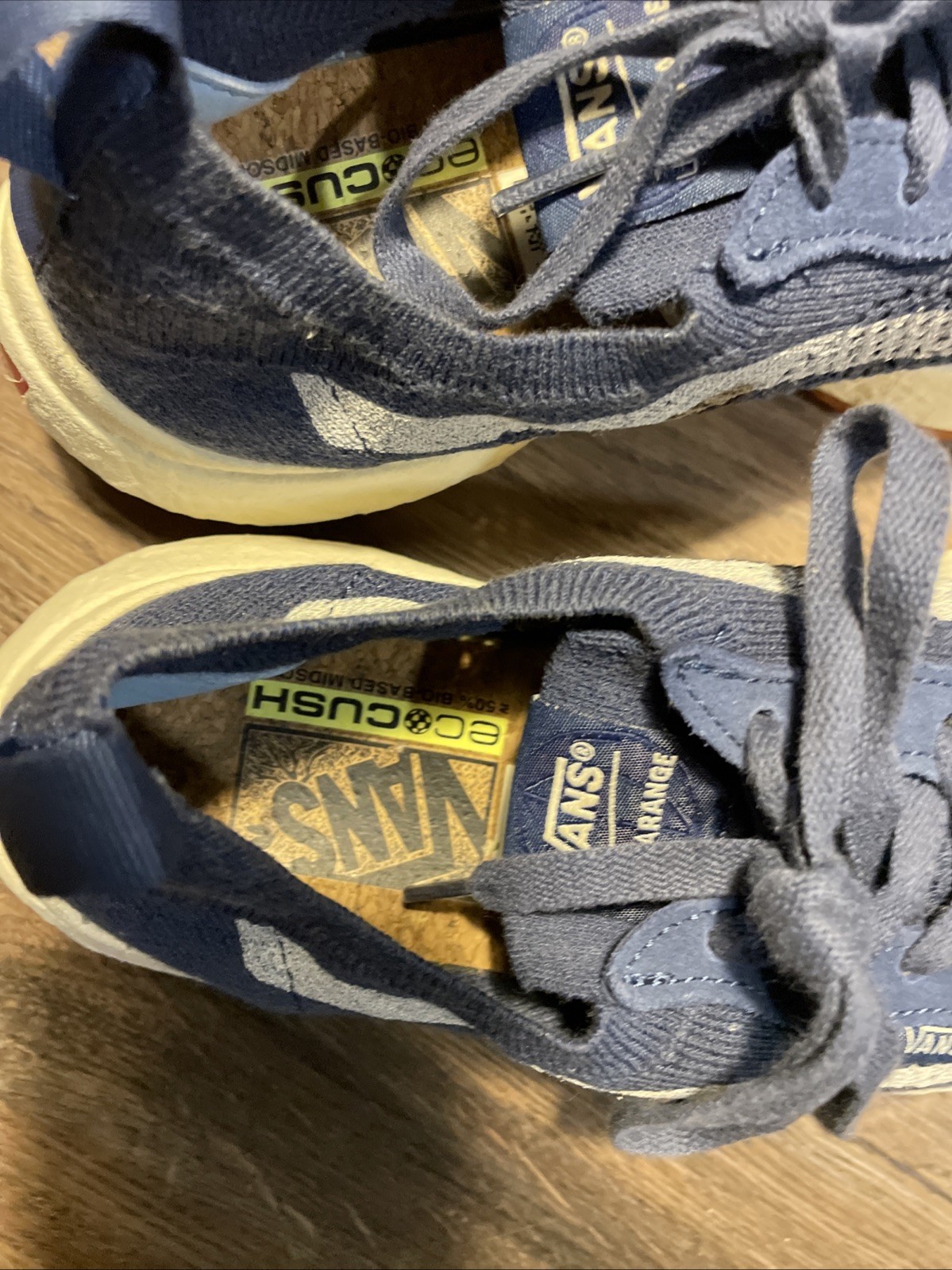 Vans Men's 7 Women's 8.5 UltraRange Vr3 Dark Denim Mesh Sneakers