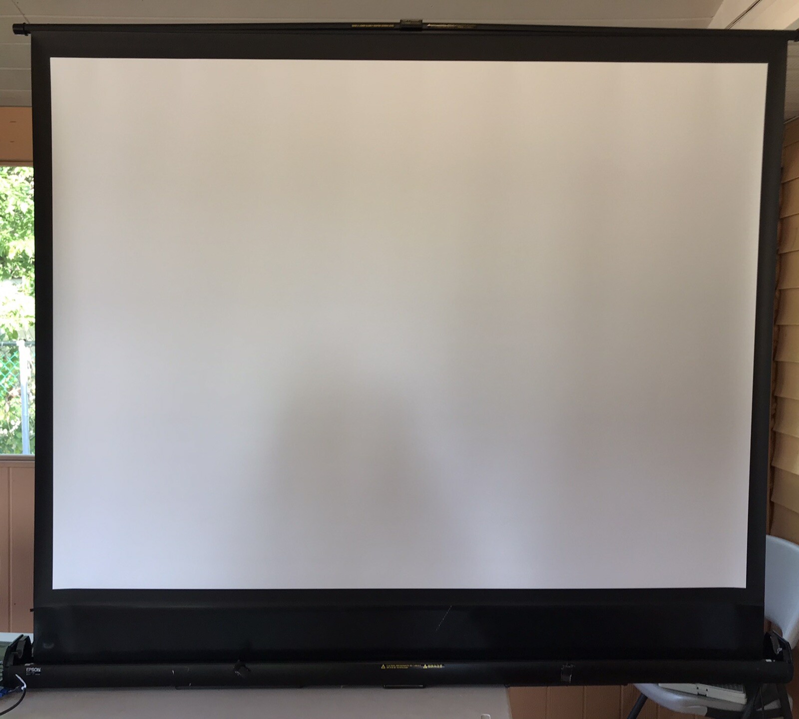 Epson ELPSC 08 80 inch Portable Sturdy Projection screen