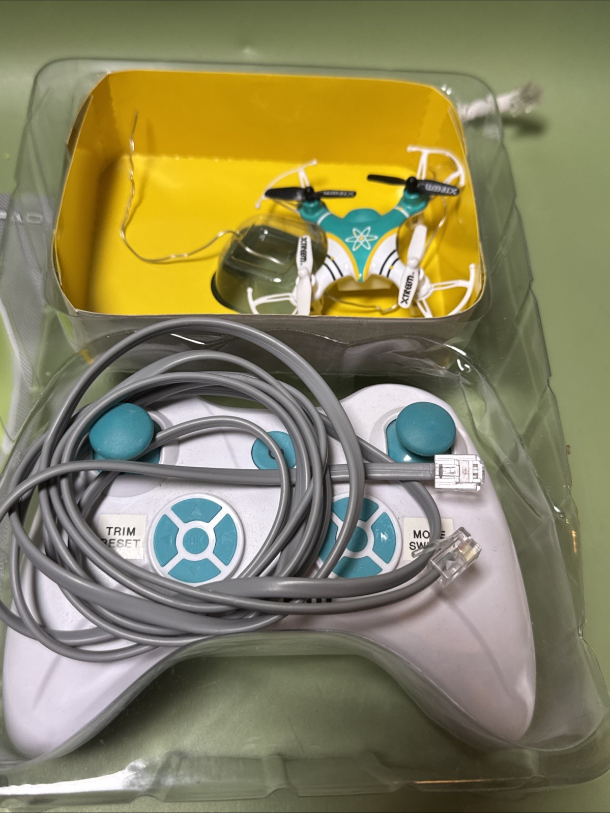 Xtreem Atom II Lightening Fast mini RC Quadcopter In Box Preused