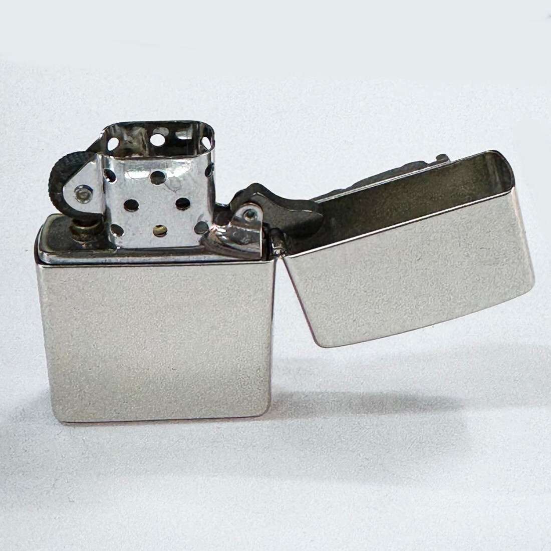 Zippo Lighter Figurehead Si Korea Special Design 📌 Genuine Windproof Engraved