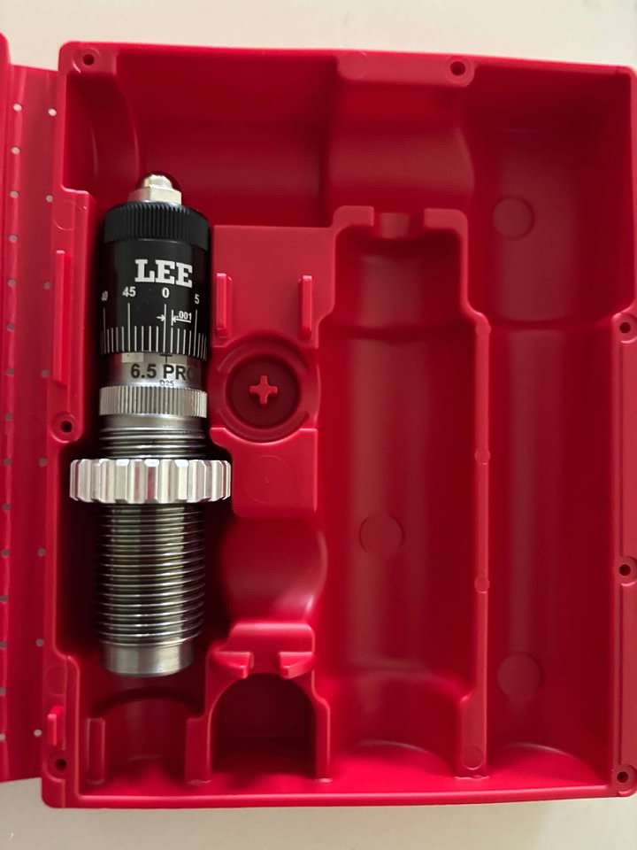 Lee 92245 6.5mm PRC Micrometer Precision Bullet Seating Die With 4 Die Case