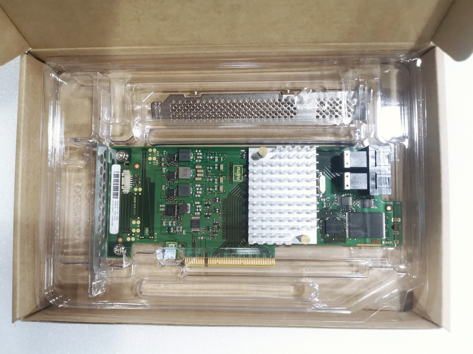 Fujitsu 9300-8I IT Mode FW: LSI SAS3008 12GB HBA Card IT Mode