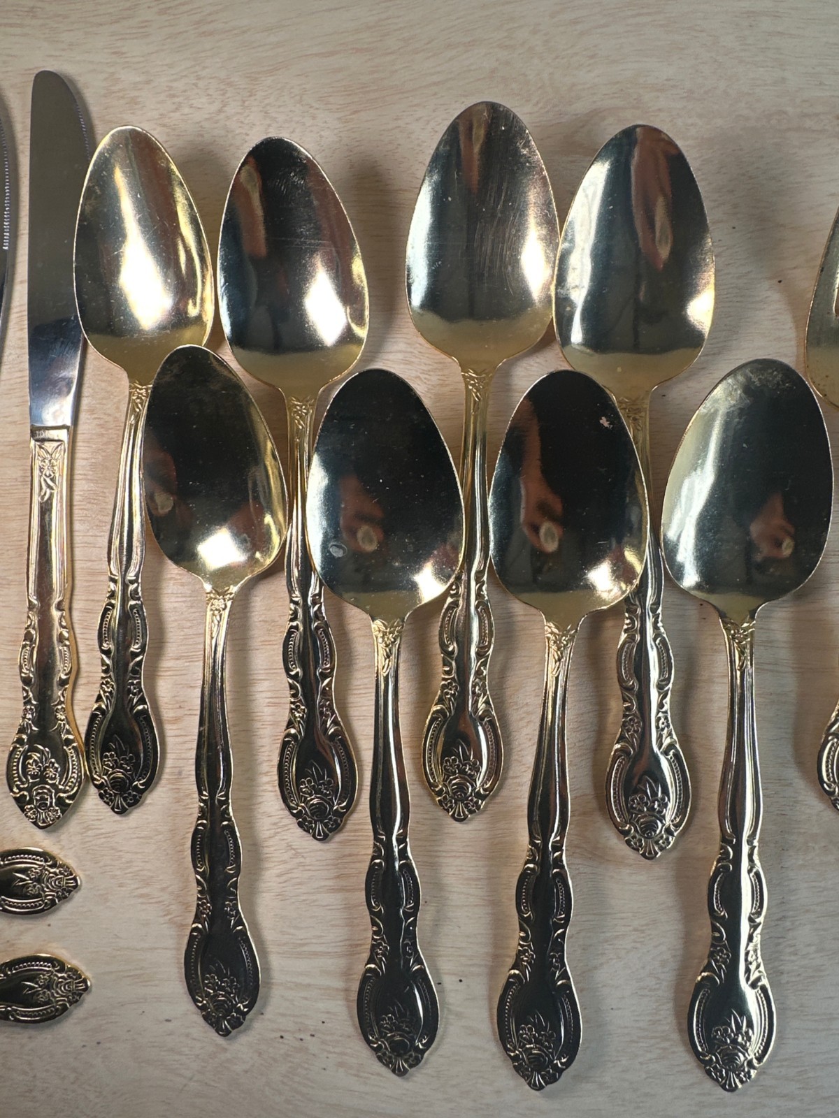🔥 International Stainless Flatware Set Chantilly Pattern Rococo VTG 23 Pc Set
