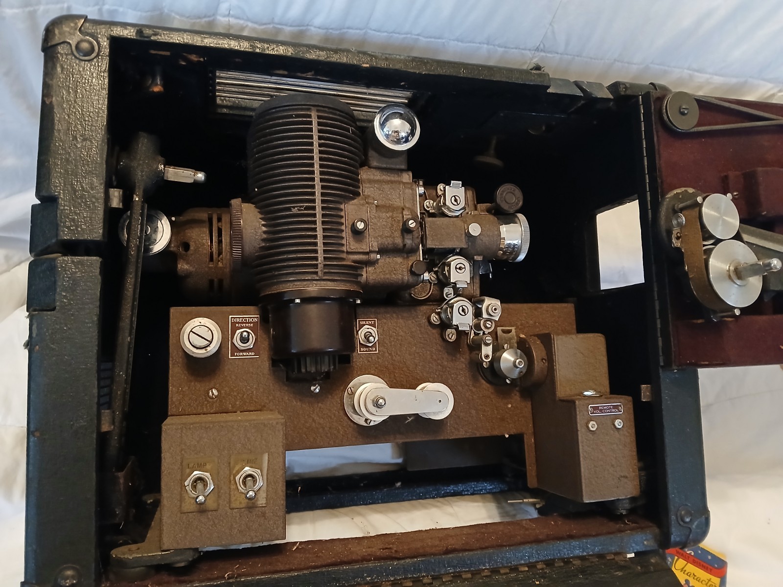 Bell & Howell 16mm Filmosound 156A Projector Model A UNTESTED AS IS
