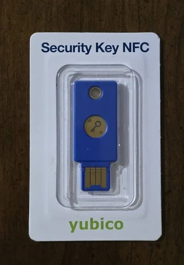 Yubico FIDO Security Key NFC and USB - Two Factor Authentication, Fits USB-A