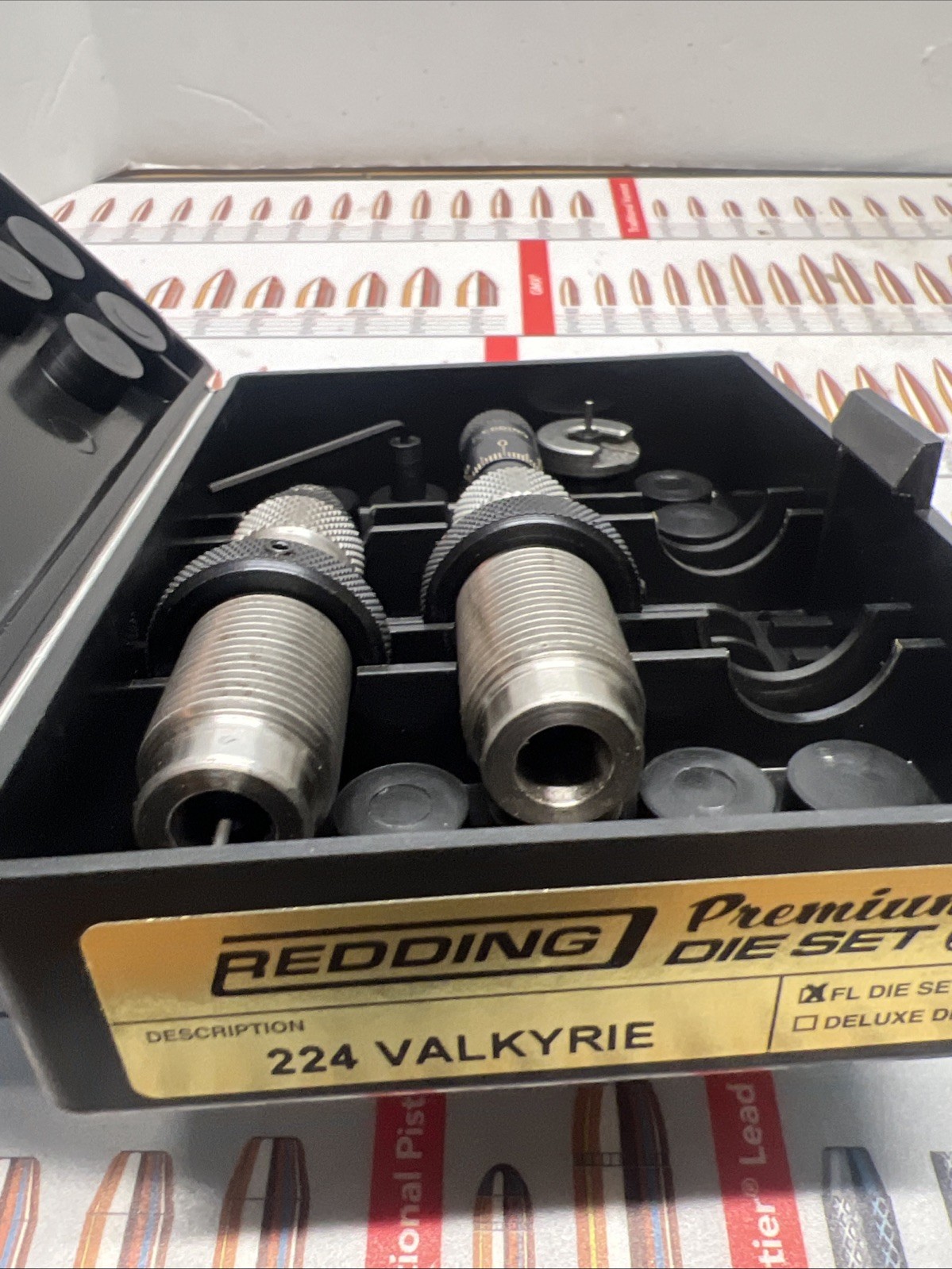 REDDING 224 VALKYRIE PREMIUM SERIES FULL  LENGTH 2  DIE SET( 66387) & # 15 SH