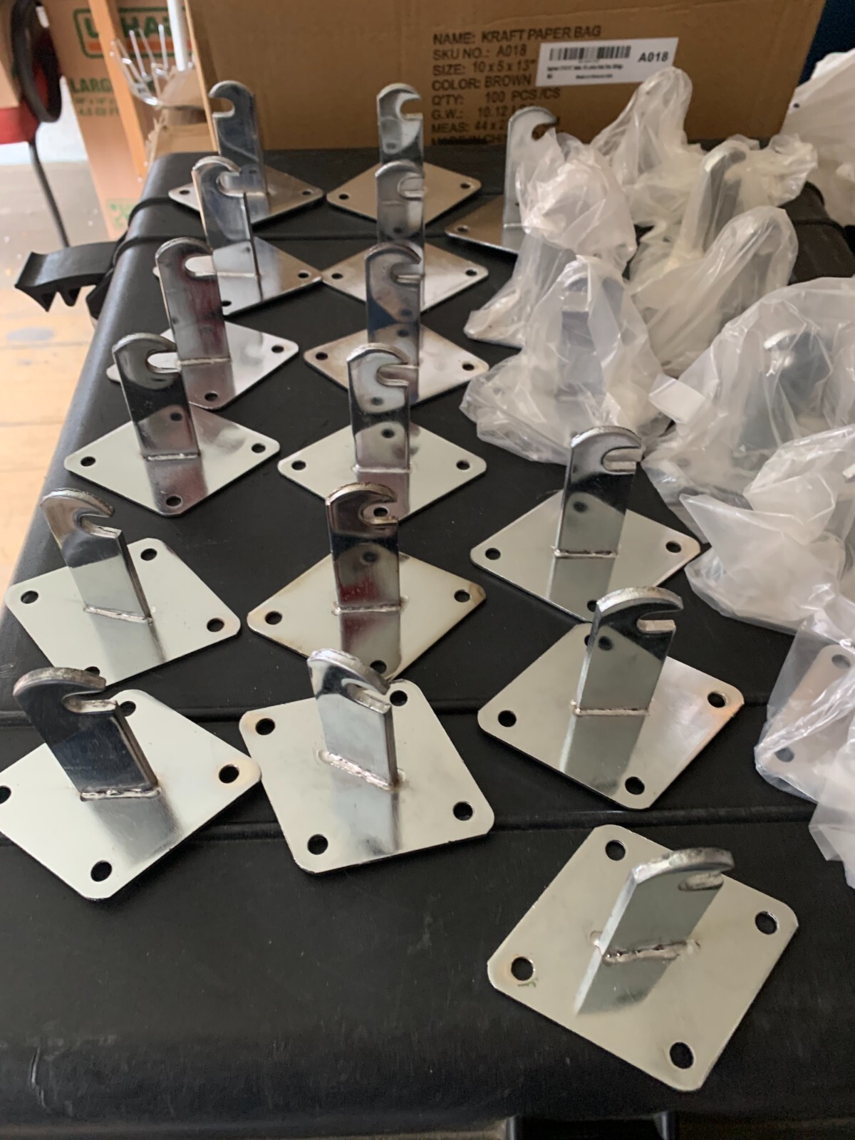 Gridwall Mesh Display Panels Chrome Accessories Hooks Basket Retail Shopfitting