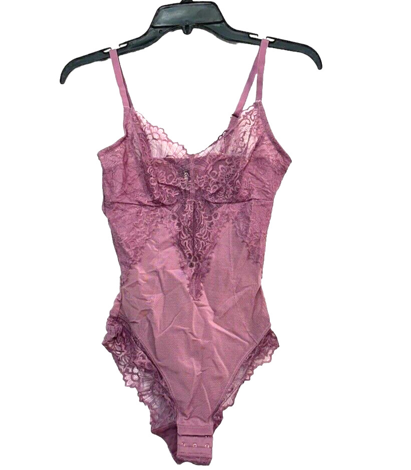 Pinsy Womens size Medium Purple undergarmet lingerie Bodysuit lace detail NWT