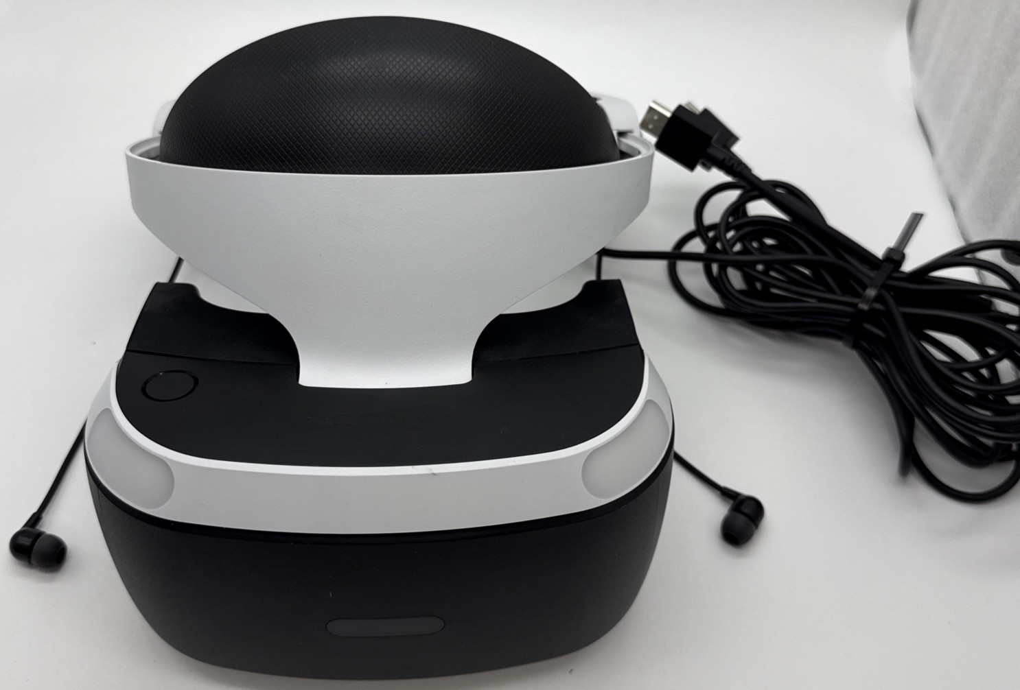 Sony PlayStation VR Virtual Reality VR Headset White CUH-ZVR2 NO POWER CABLE