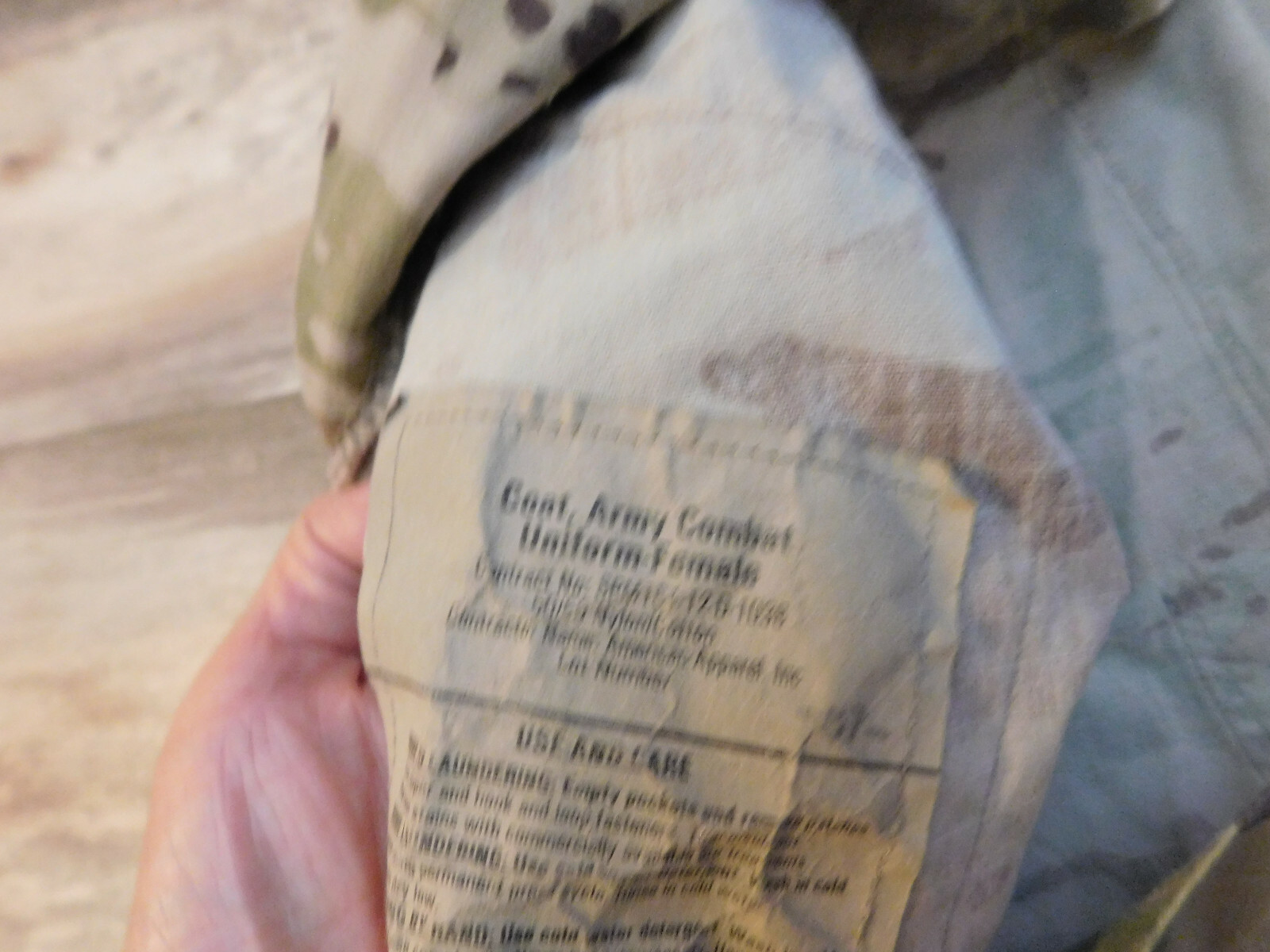 US ARMY OCP FEMALE COAT SZ 33 - REGULAR