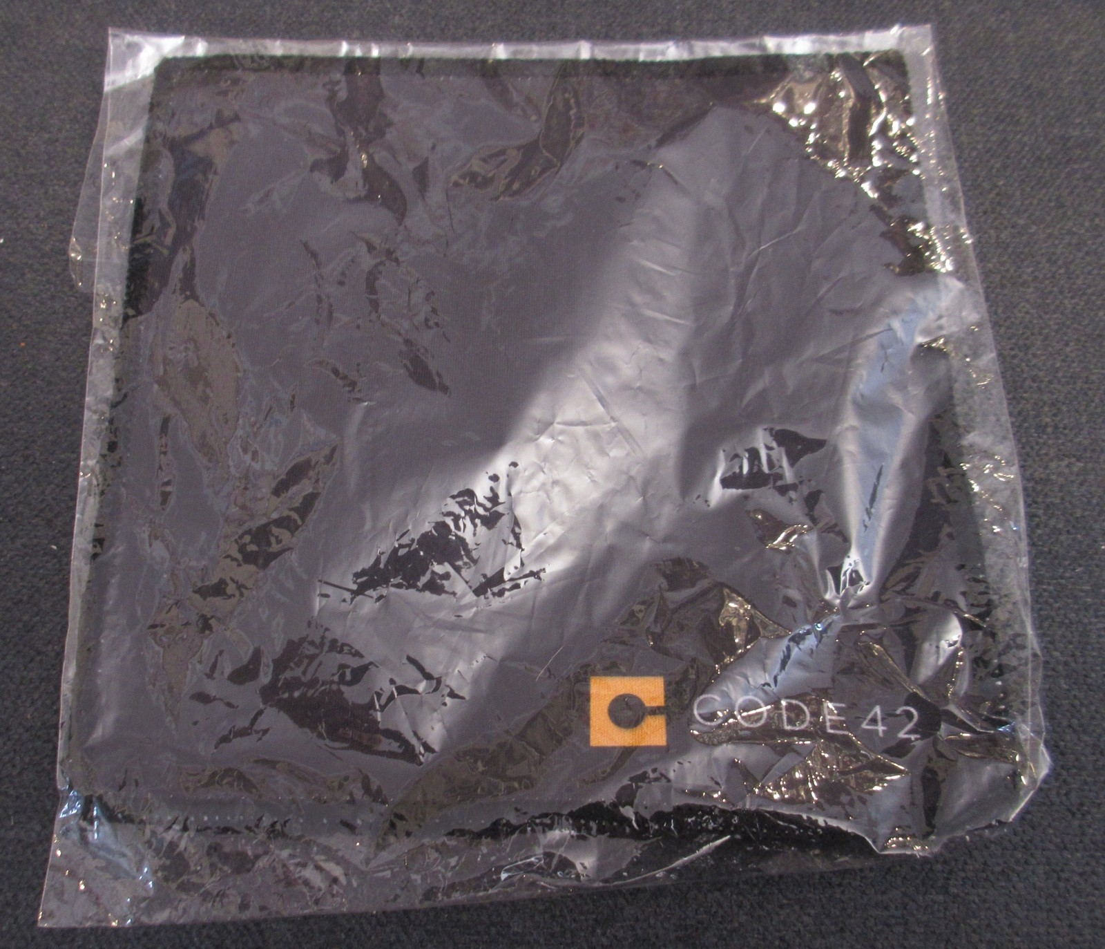 Code 42 Microfiber Screen Cleaning Cloth 5½" x 5½" - NEW