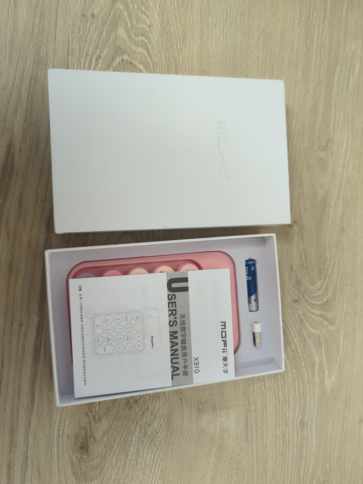 MOFII X910 and X910 (HC) Wireless Numeric Keyboard