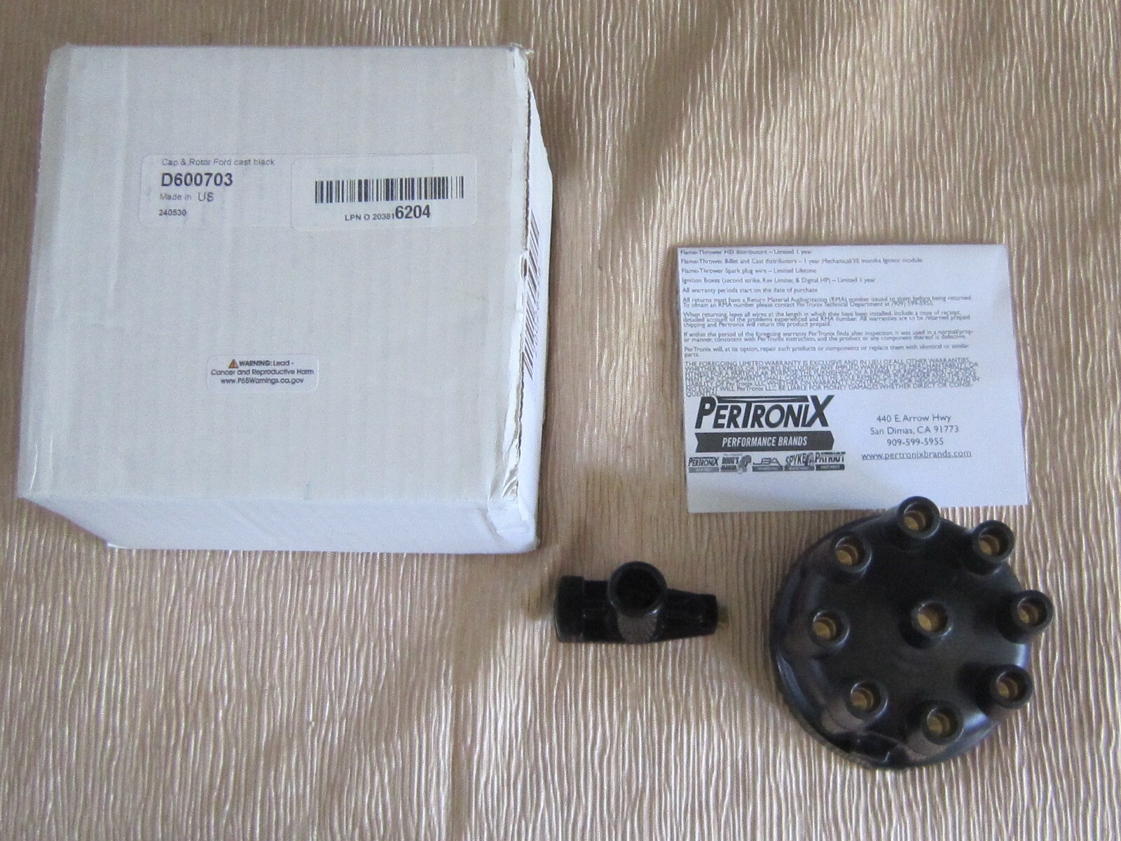 New-- Ford V8 Ignition Cap And Rotor--D600703
