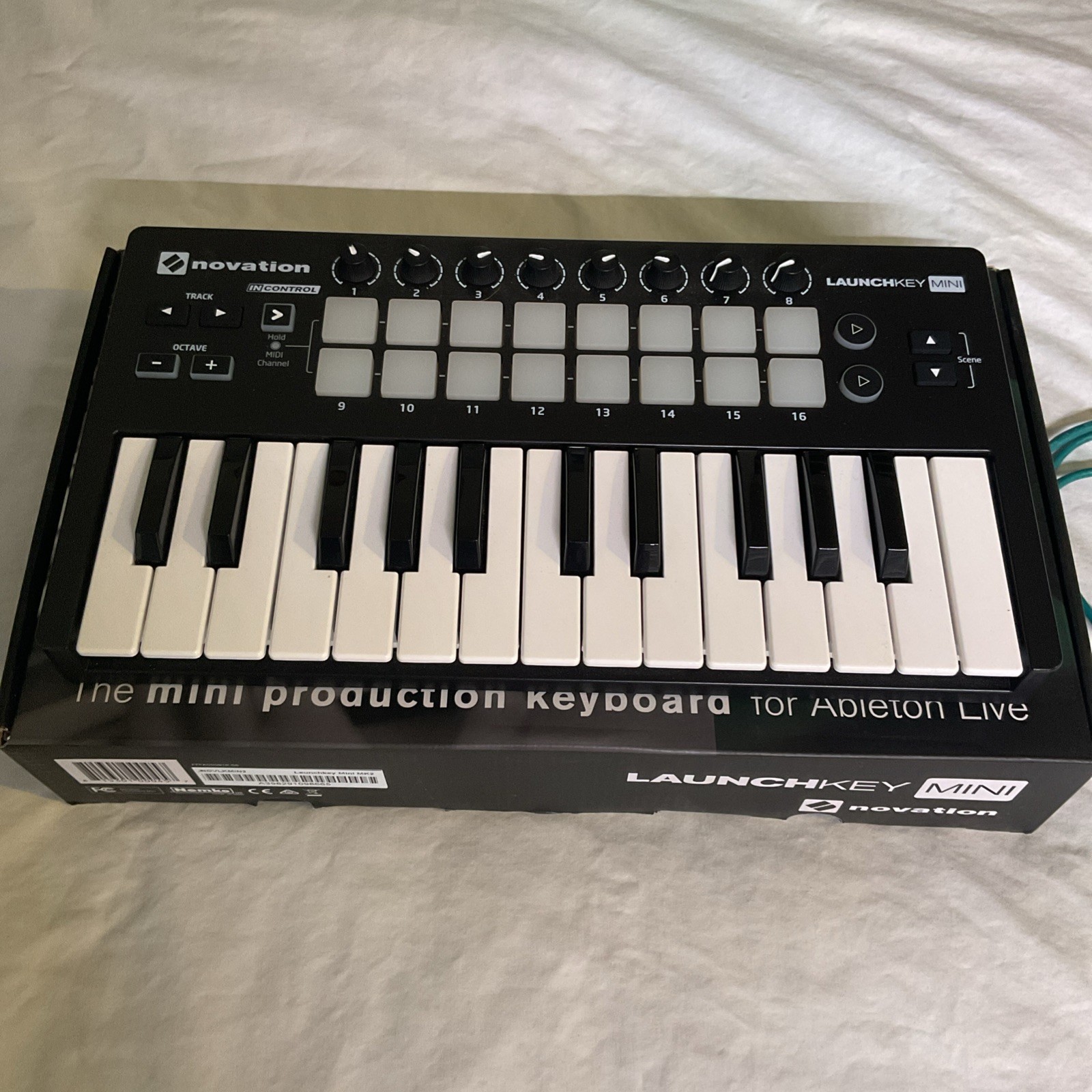 Novation Launchkey Mini MIDI Keyboard - No Manual, USB Cable Included Box