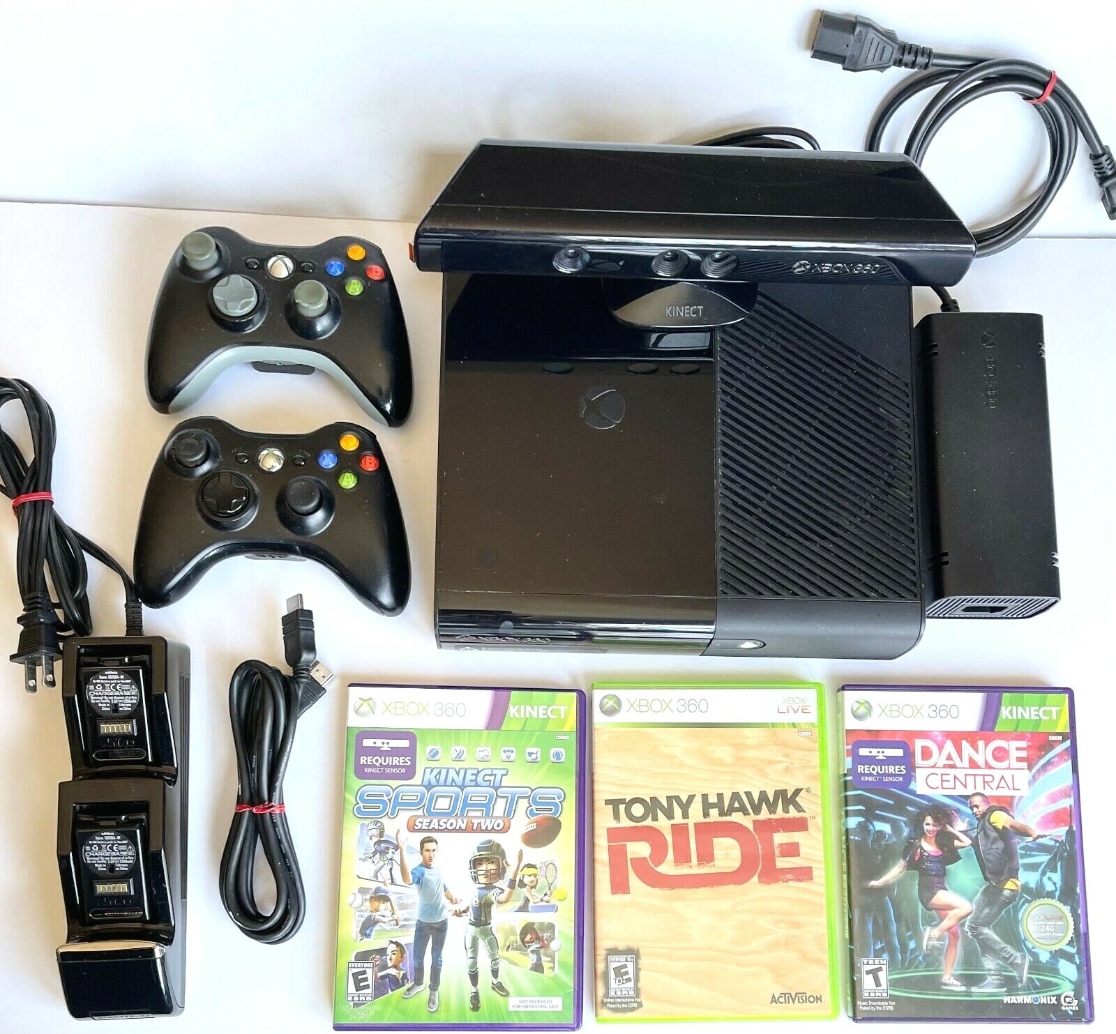 XBOX 360 CONSOLE + 2 CONTROLLERS, CHARGER, KINNECT, POWER, HDMI CABLES & 3 GAMES
