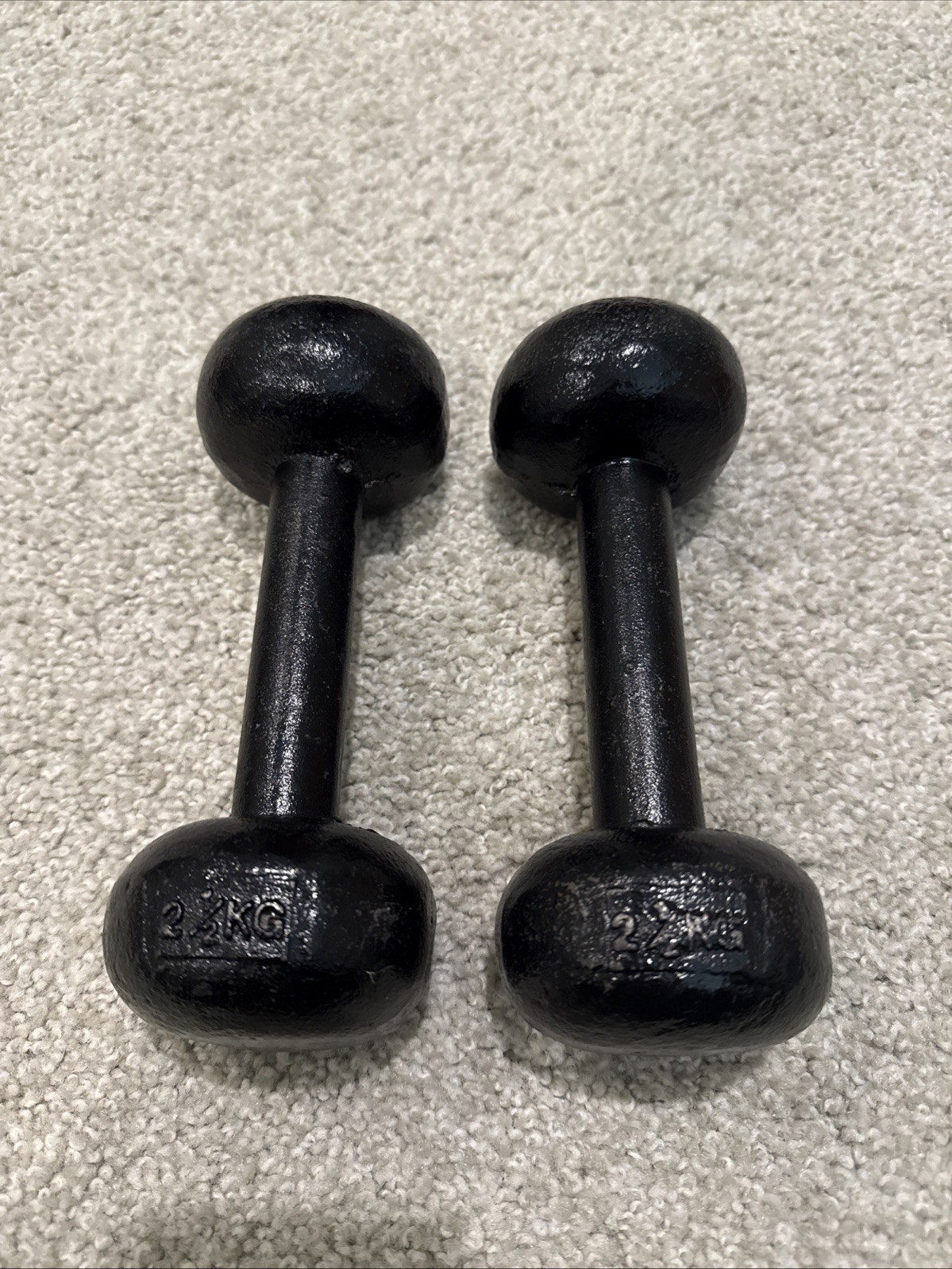 Vintage Pair of 5.5 Pound (2.5 Kg) Bun Round Head Dumbbell Weights Cast Iron
