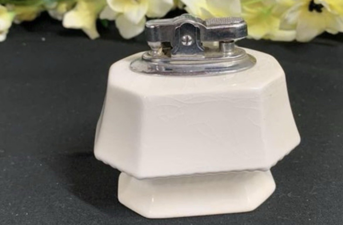 Castleton Independence Ironstone Cigarette Lighter Tabletop White Japan