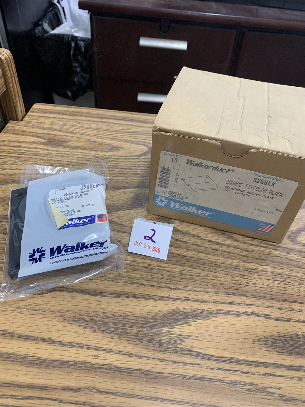 (1) Walkerduct S26BLK Telephone Access Plate