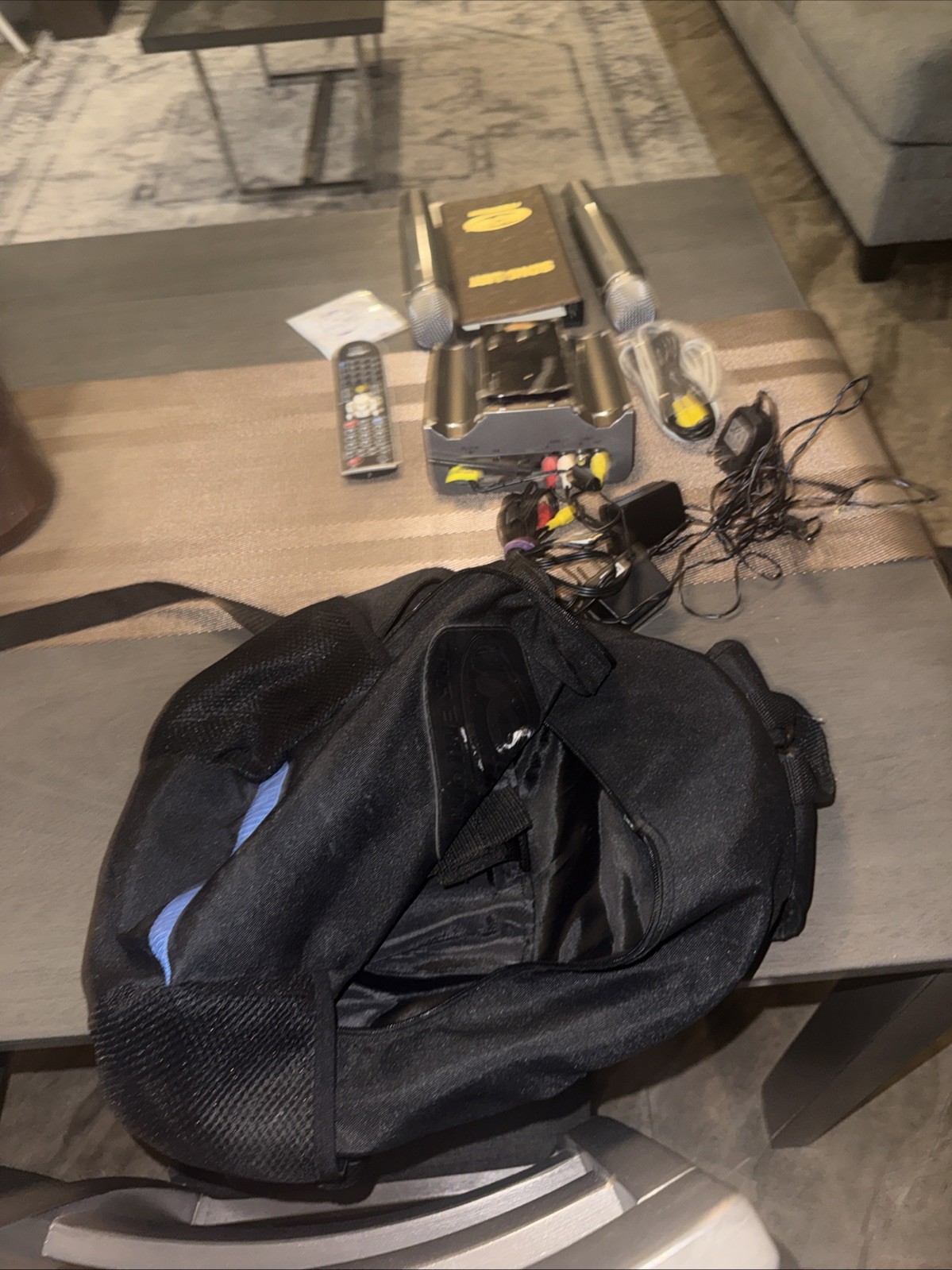 WOW Premium TKR320/ Karaoke system with carrying Back Pack