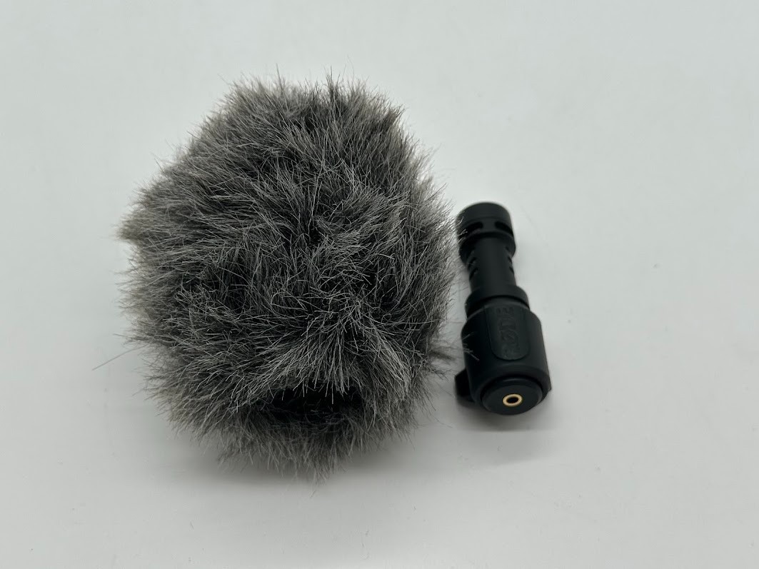 Rode VideoMic Me-L iPhone/iPad Microphone for Video,Black