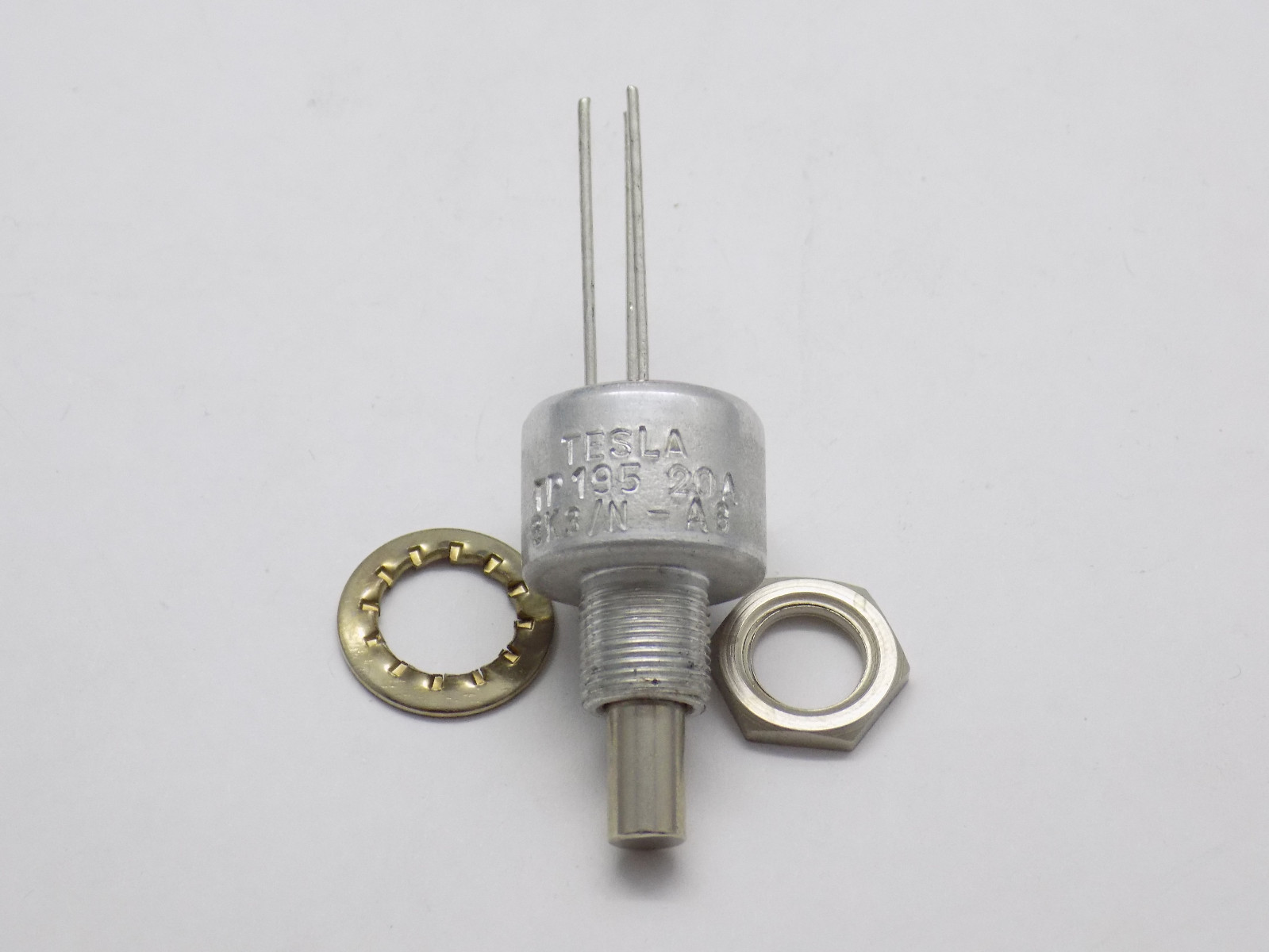 1x Tesla TP195 20A 3K3 3.3Kohm Cermet Potentiometer