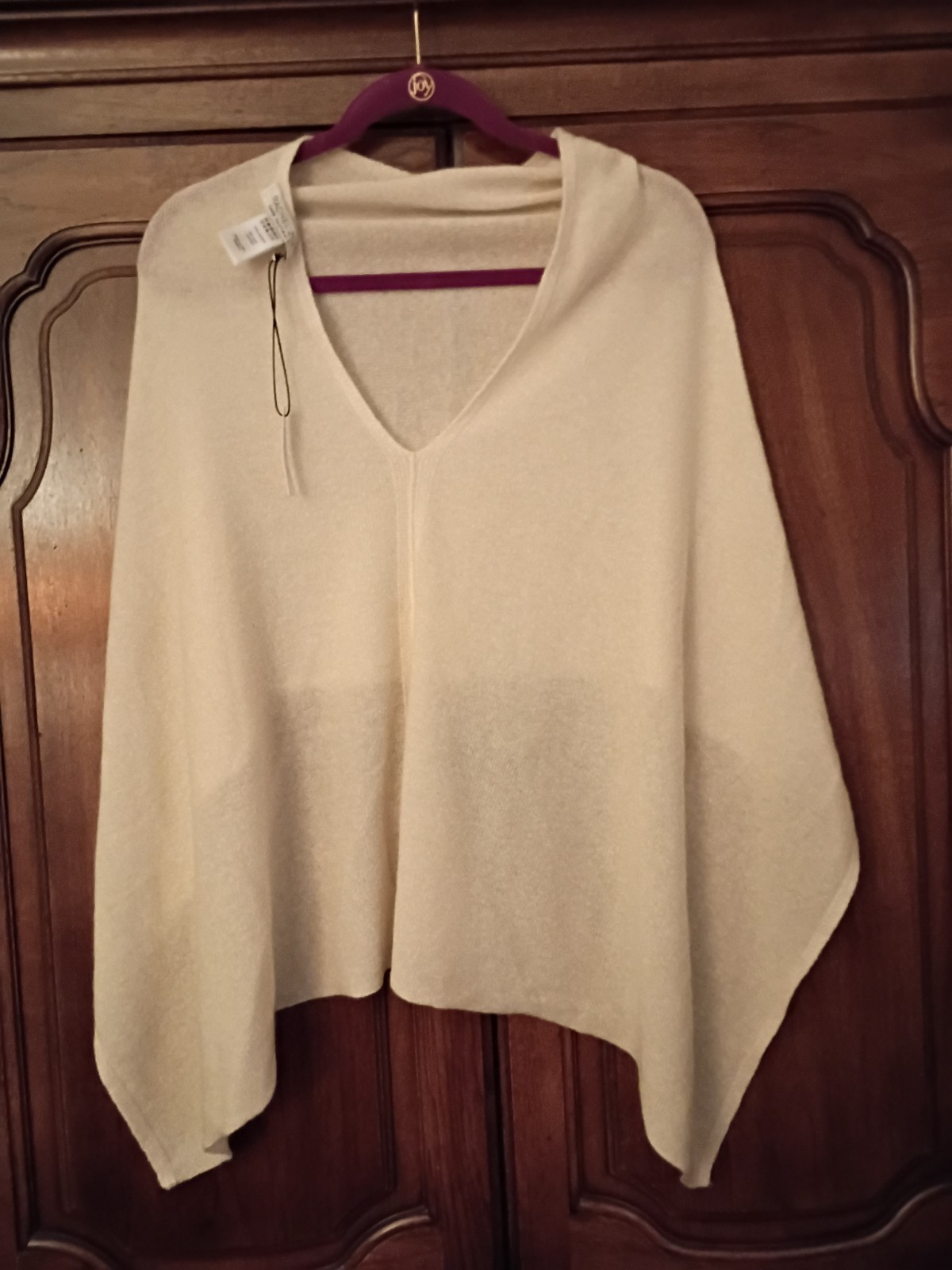 NWT RACHEL ZOE Cream  100% Cashmere Topper one size Poncho BEAUTIFUL And SOFT