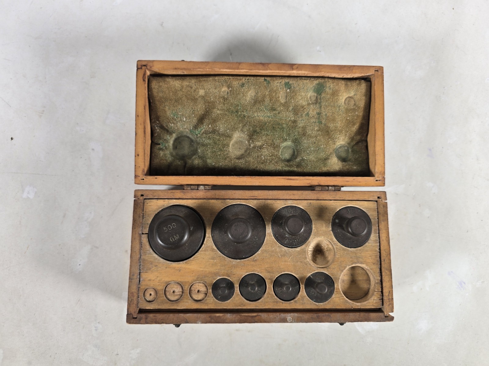 Antique Fisher Scientific Co. Laboratory/Apothecary Metric Weight Set