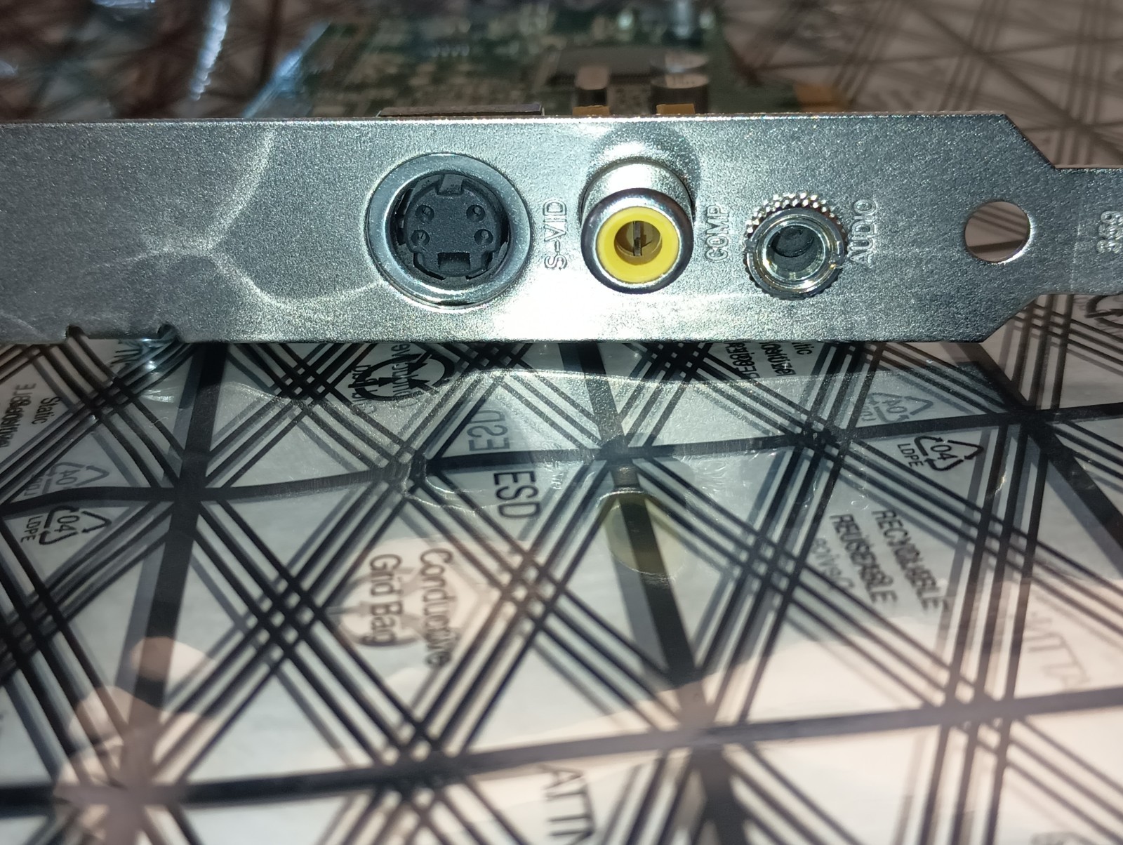 ImpactVCB From Hauppauge 71100 LF Rev H4