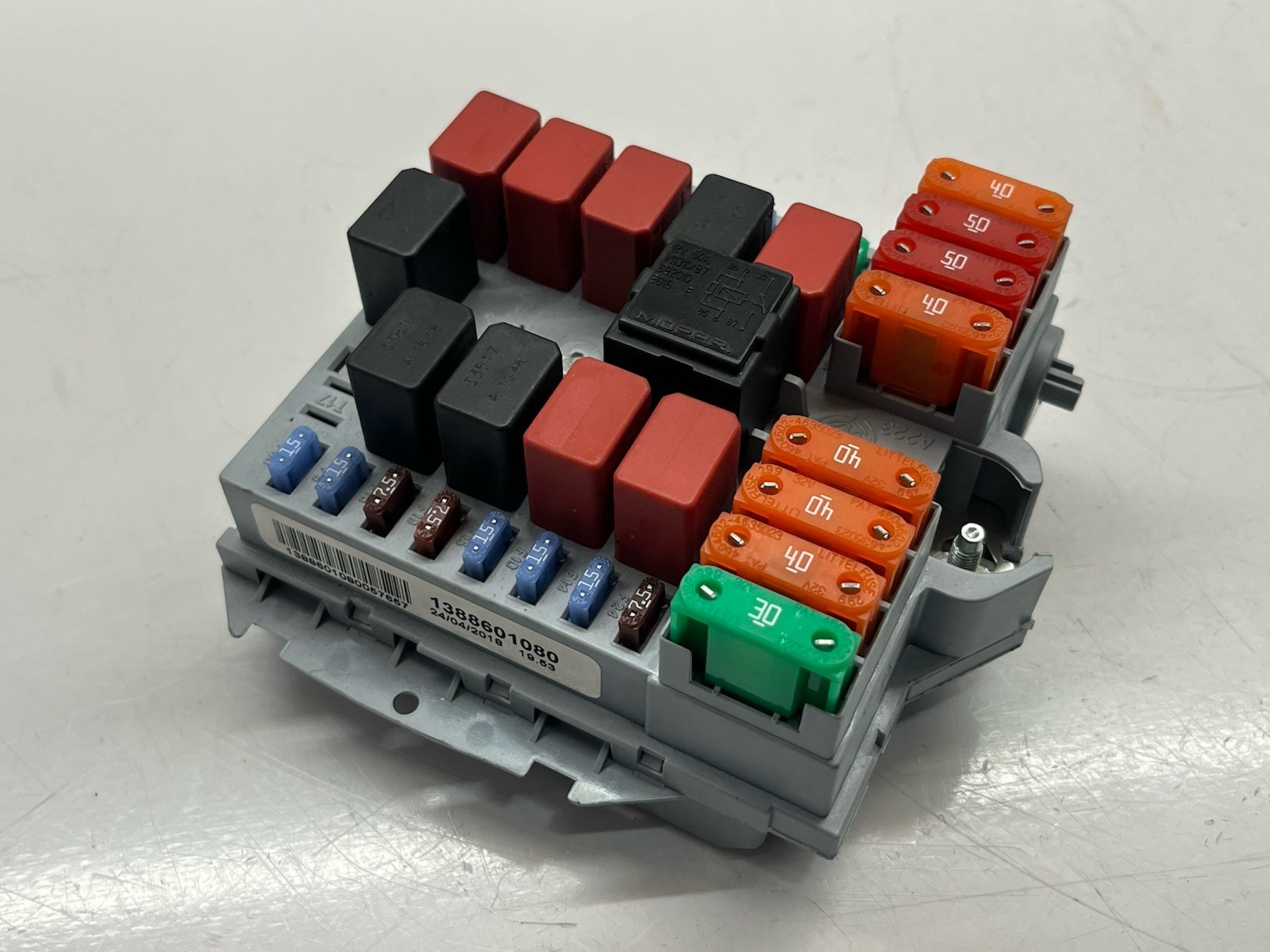 Fuse Box Engine Bay For Peugeot Boxer Citroen Relay 2.0 BlueHdi 1388601080 2018