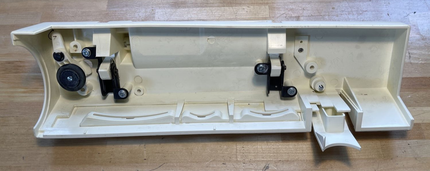 Singer Merritt 4525 Top Case Assembly. Handle Front face ...