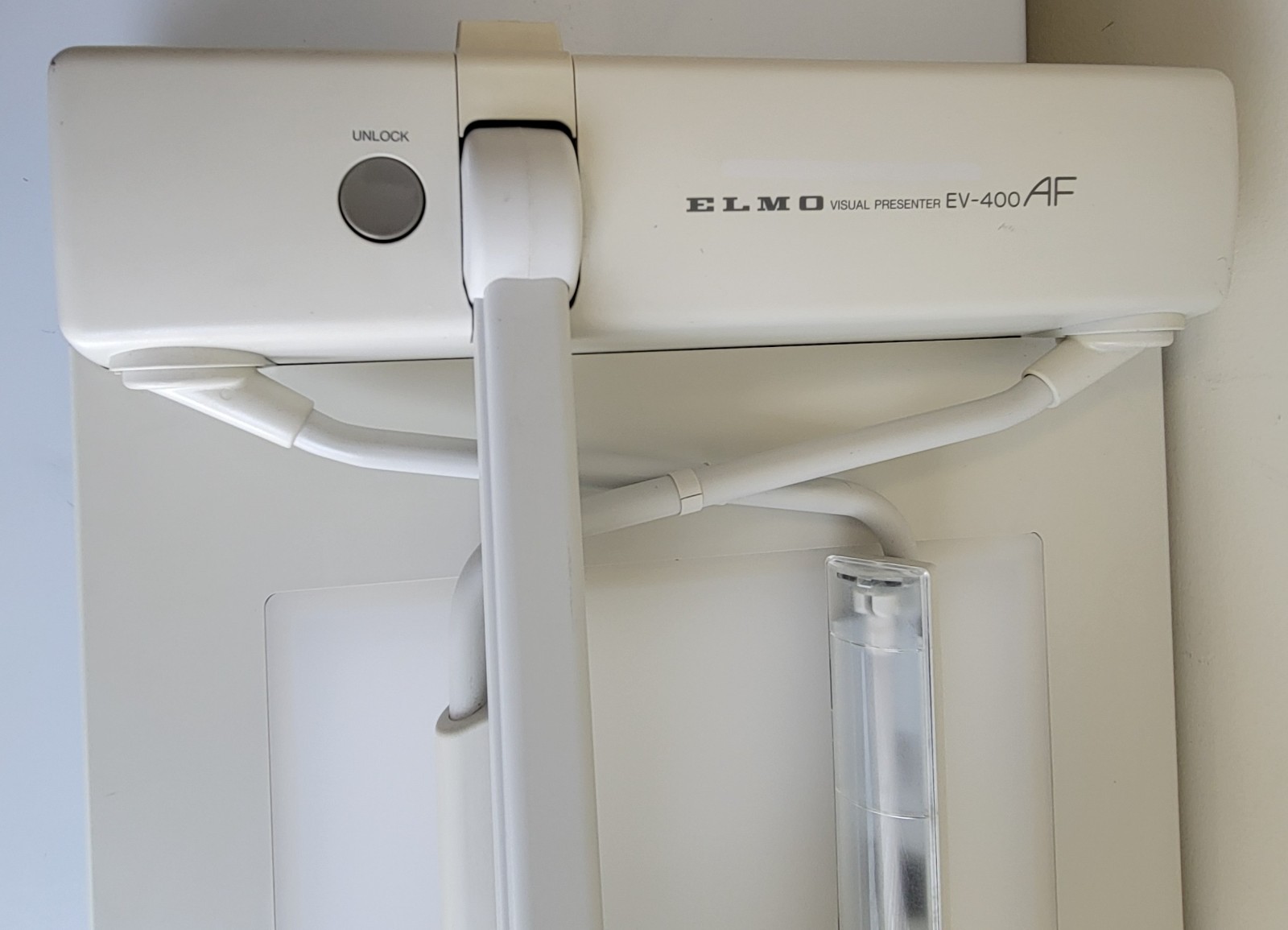 USED - Elmo EV-400AF Visual Presenter Auto-Focus Camera Overhead Projector