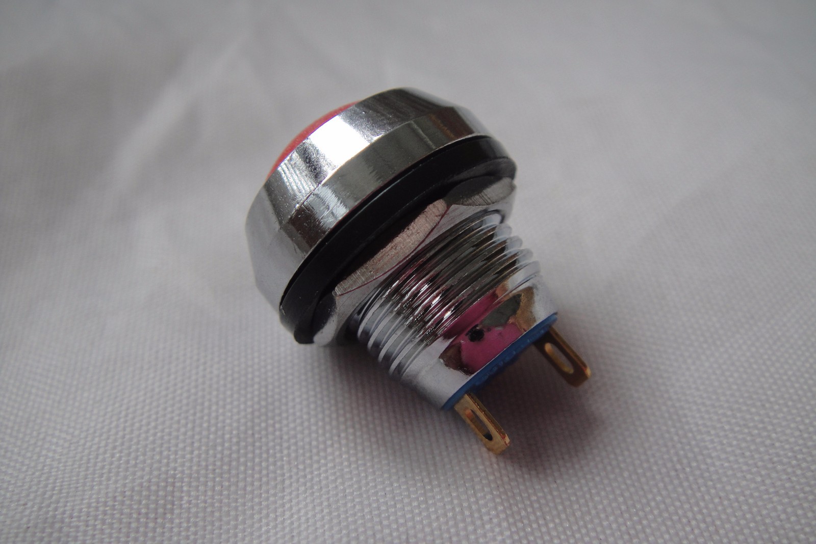 Suitable for Red Green White Blue AC OR DC 12mm Momentary Push Button Switch