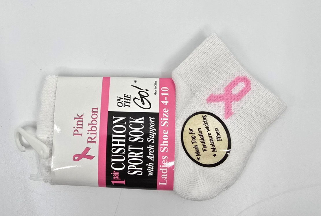 TITLE  On The Go Pink Ribbon  Sport Socks White Ladies Shoe Size 4-10 6 Pairs