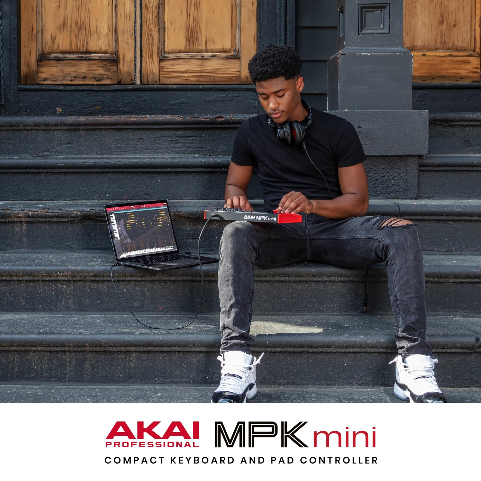 Akai Professional MPK Mini Play MK3 Standalone Mini Keyboard
