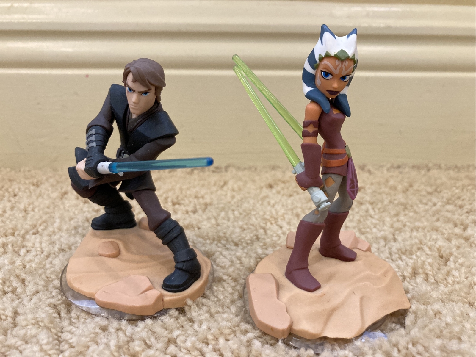 DISNEY INFINITY 3.0 STAR WARS-ANAKIN SKYWALKER & AHSOKA TANO LOT