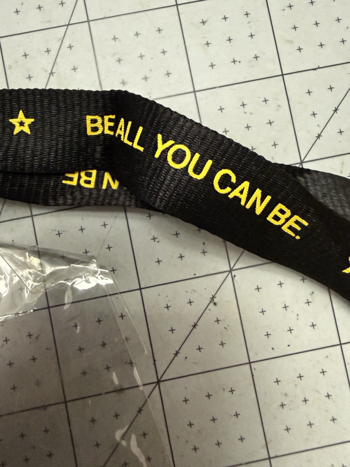 U.S. Army Black Lanyard w/ Clip "Be All You Can Be" Militaria as shpwn 19"