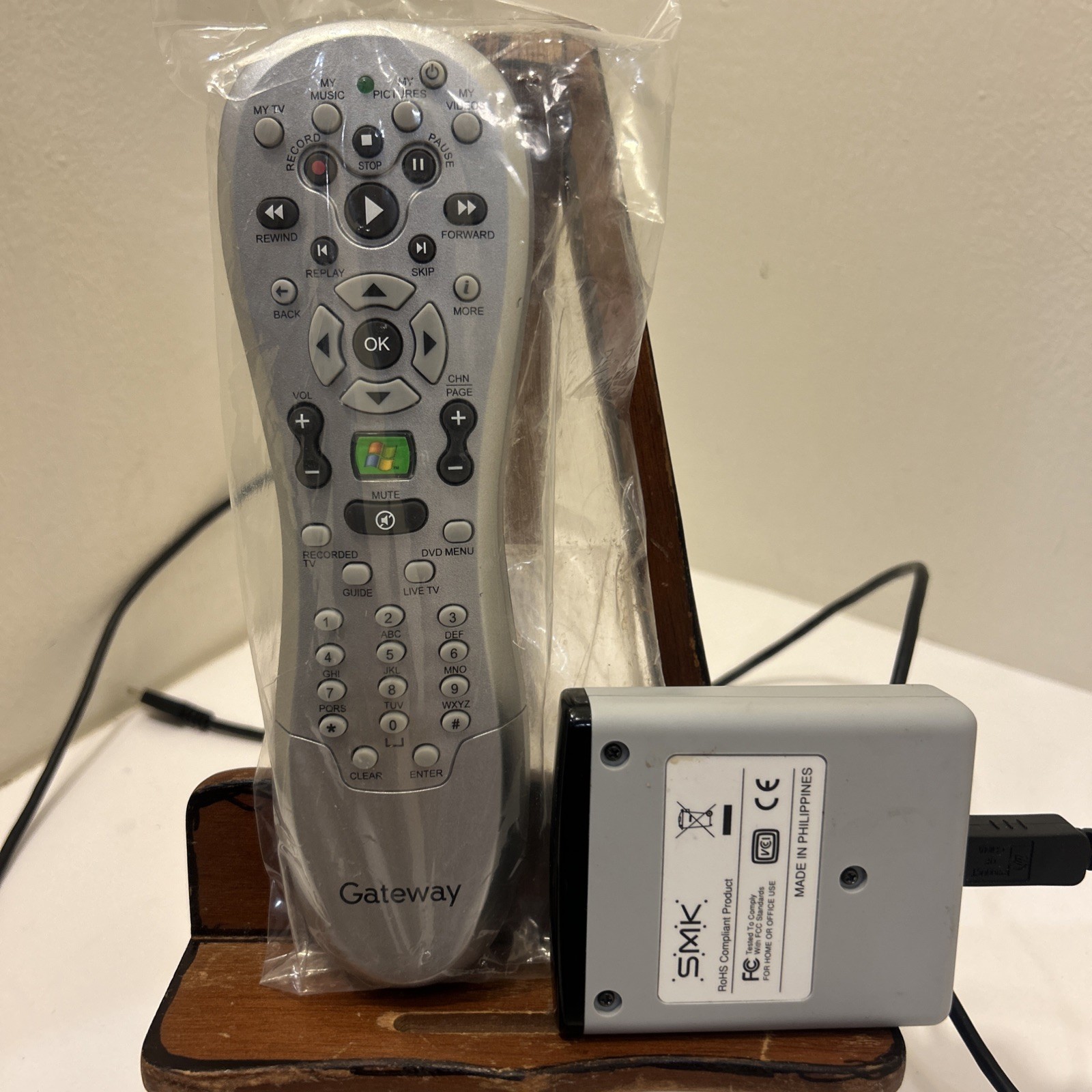 Genuine SMK Media Center Infrared remote receiver with Gateway Remote
