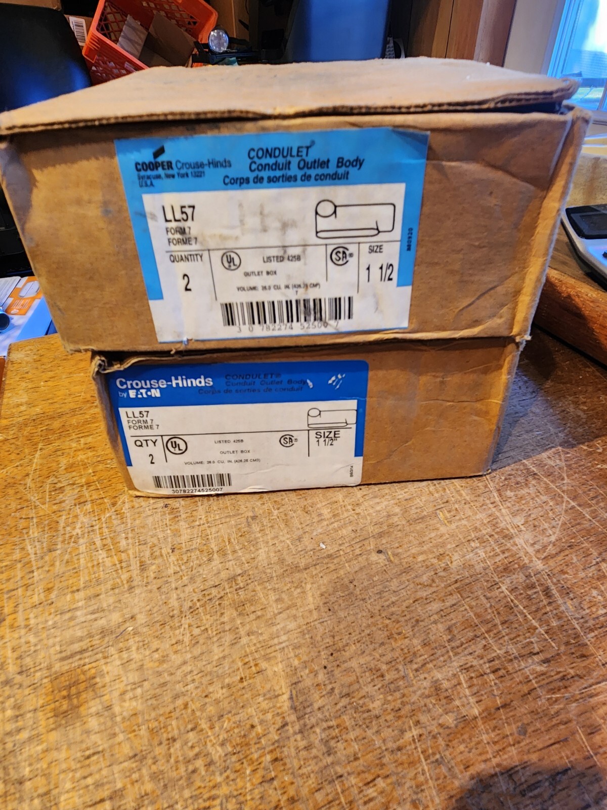 ONE NEW BOX OF 2 Crouse-Hinds LL57 Conduit Outlet Body, 1 1/2" FORM 7 SHIPS FREE