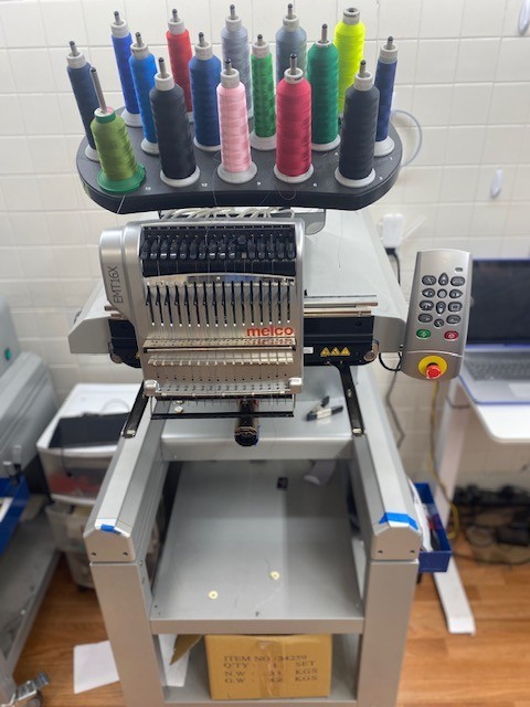 melco emt 16 x embroidery machine