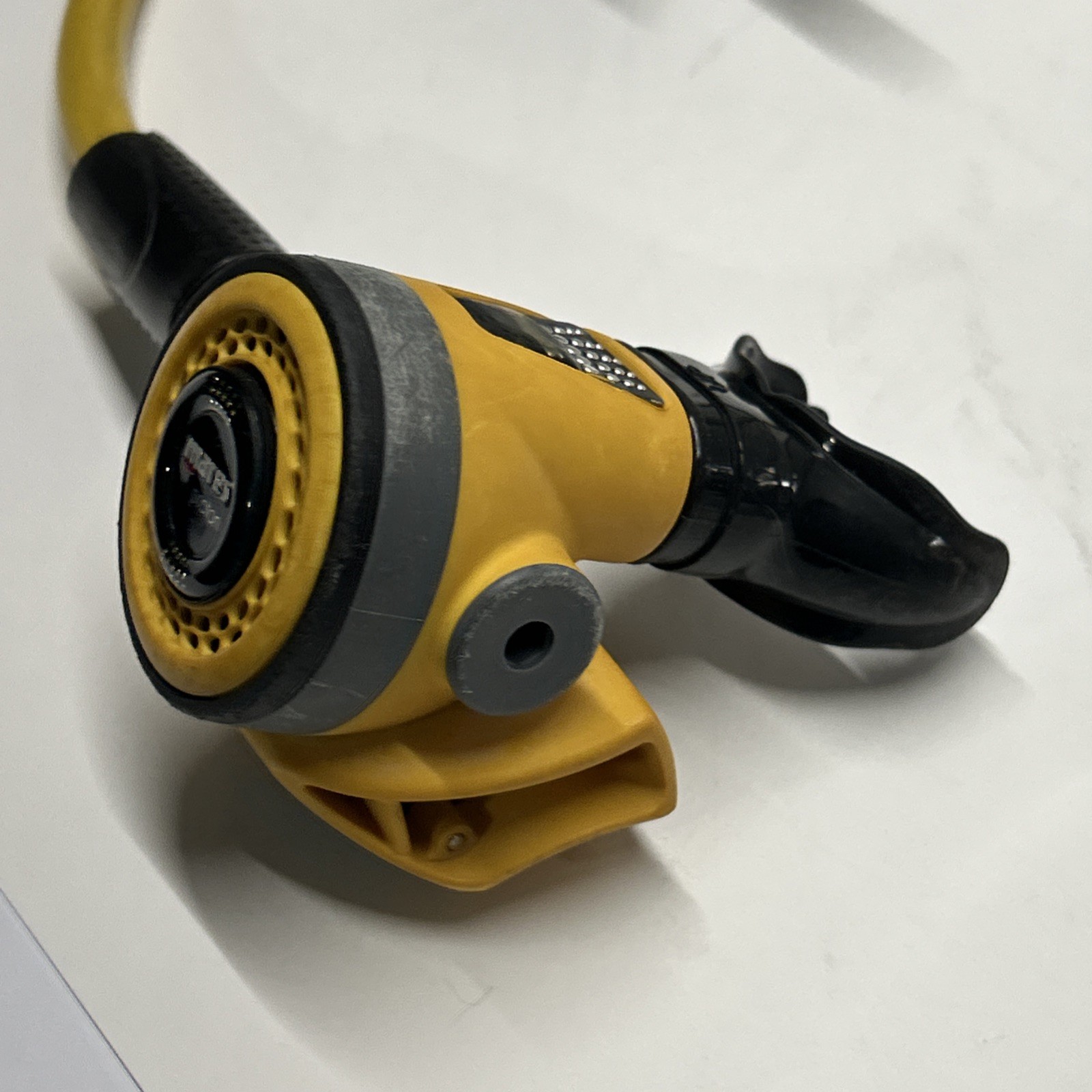 Mares Anyss Regulator Set. DIN. Tested And Working. Scuba Dive.