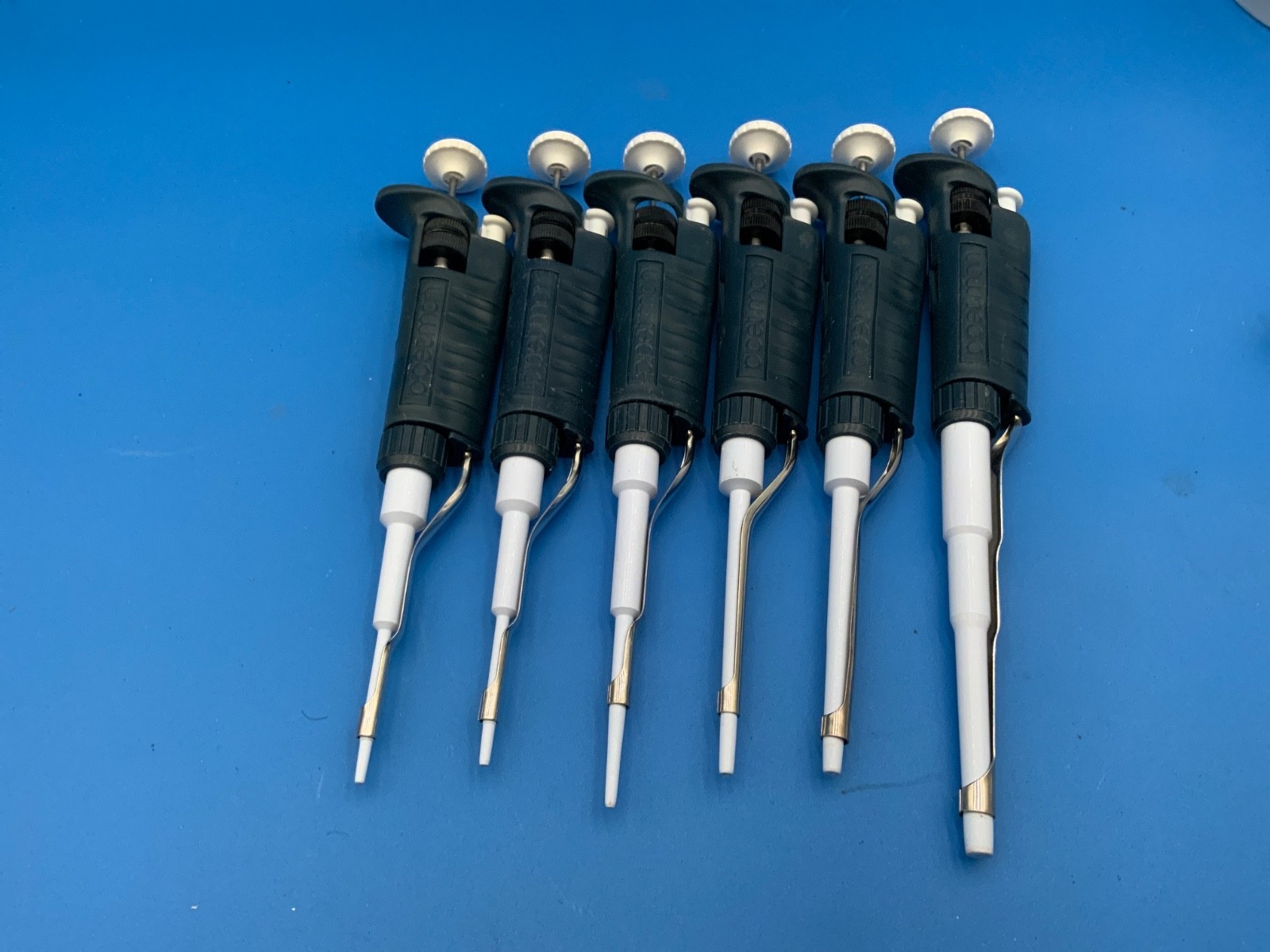Gilson Pipetman or Equivalent Adjustable Single Multi Channel Manual Pipette Set