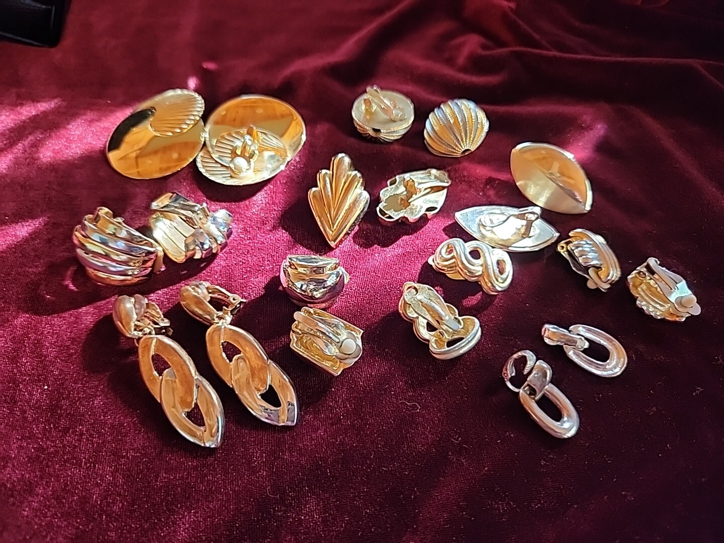 VTG & Lot of 10 Clip On Earrings #100