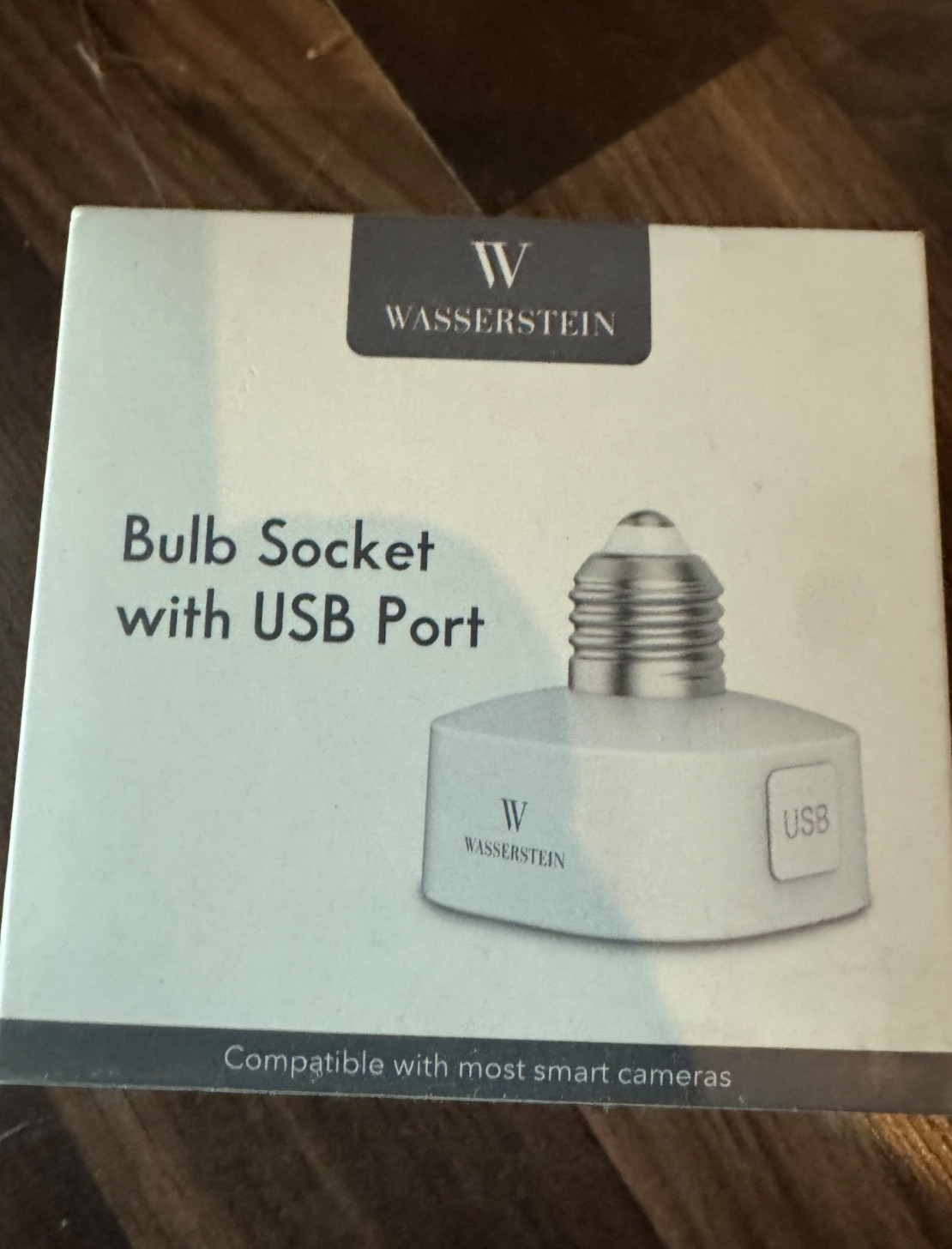 Wasserstein Bulb Socket with USB Port for Smart Cameras 30W E26 New Open Box