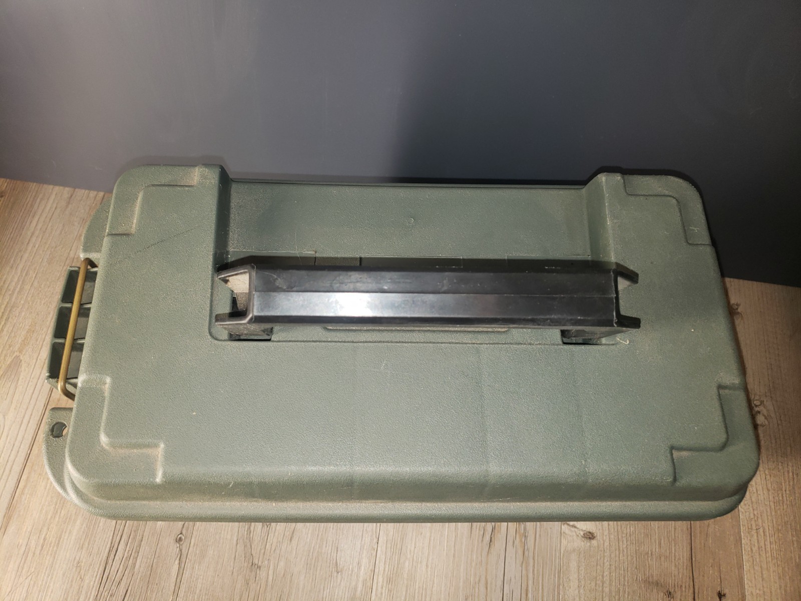 Cabelas Utility Box Green